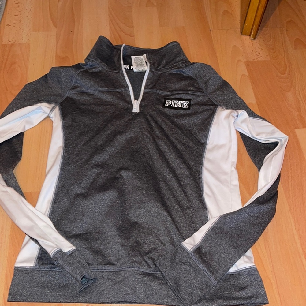 Vs pink work out top